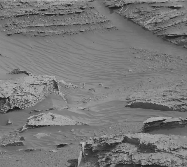 Sol 3514: Mast Camera (Mastcam)
