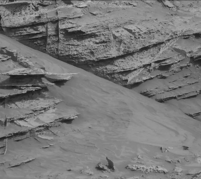 Sol 3514: Mast Camera (Mastcam)