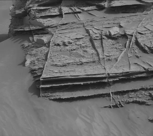 Sol 3514: Mast Camera (Mastcam)