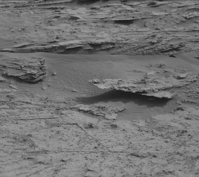 Sol 3514: Mast Camera (Mastcam)