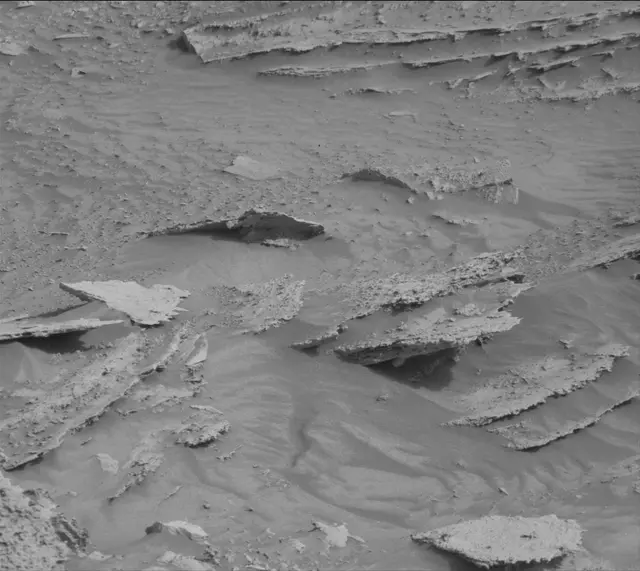 Sol 3514: Mast Camera (Mastcam)