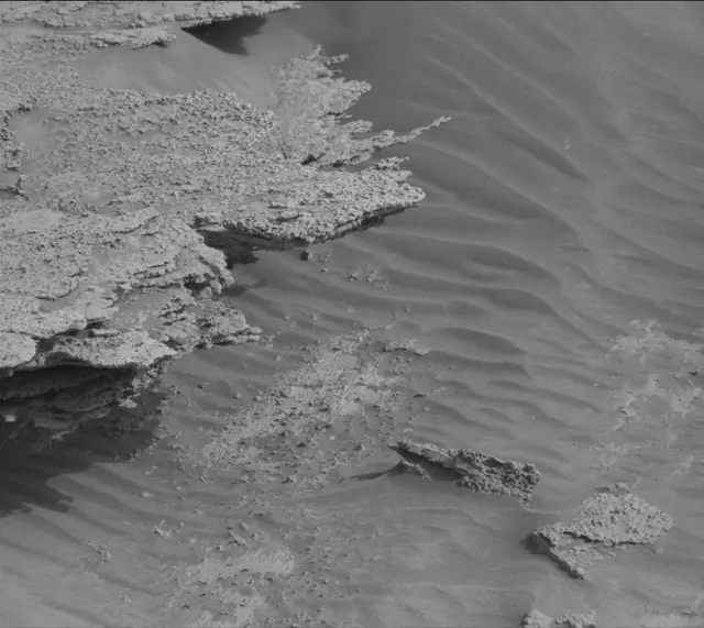 Sol 3514: Mast Camera (Mastcam)