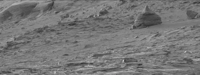 Sol 3522: Mast Camera (Mastcam)