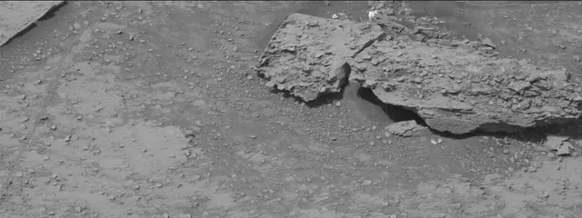 Sol 3522: Mast Camera (Mastcam)