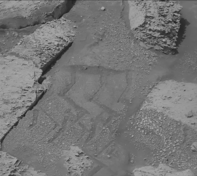 Sol 3527: Mast Camera (Mastcam)
