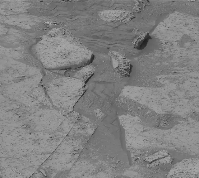 Sol 3528: Mast Camera (Mastcam)