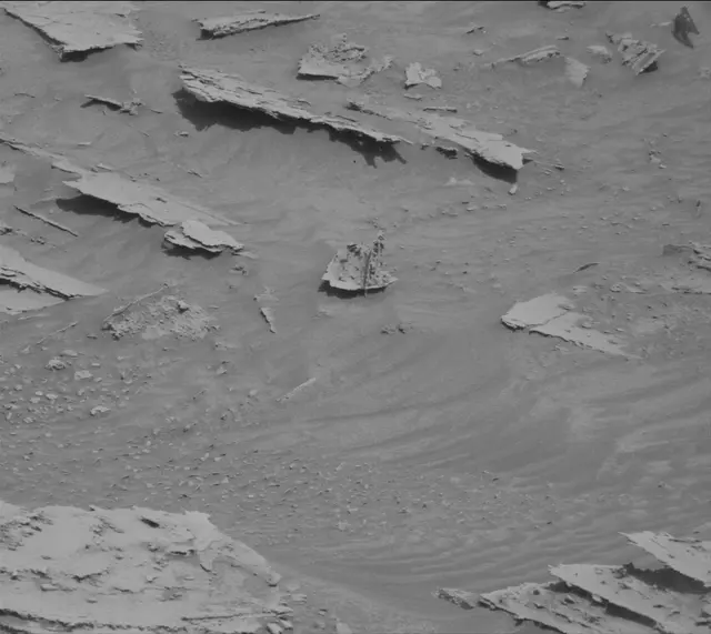 Sol 3528: Mast Camera (Mastcam)
