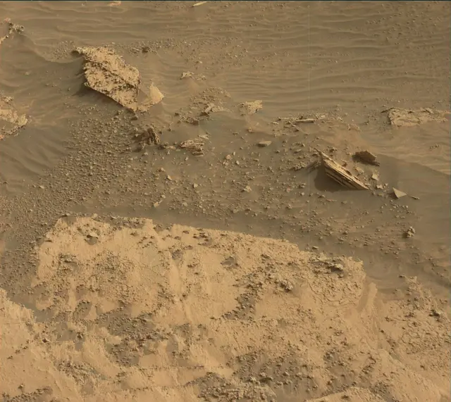 Sol 3530: Mast Camera (Mastcam)