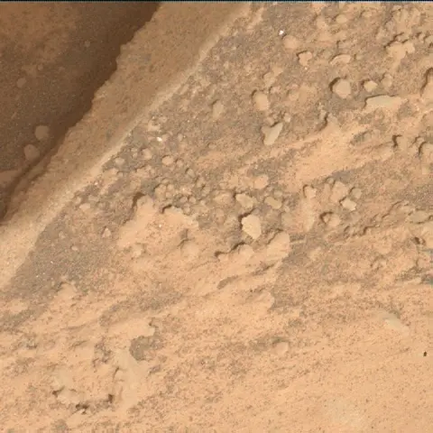 Sol 3530: Mars Hand Lens Imager (MAHLI)