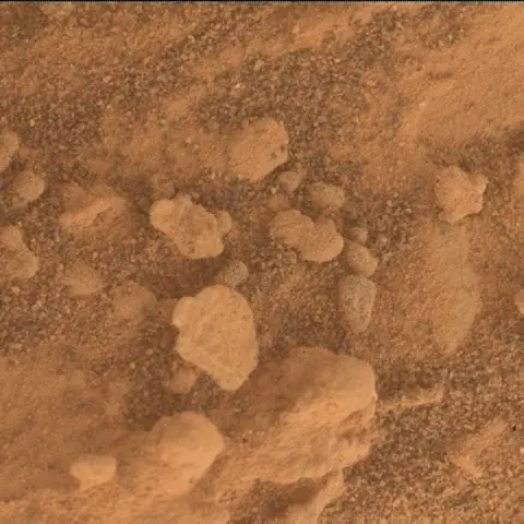 Sol 3530: Mars Hand Lens Imager (MAHLI)