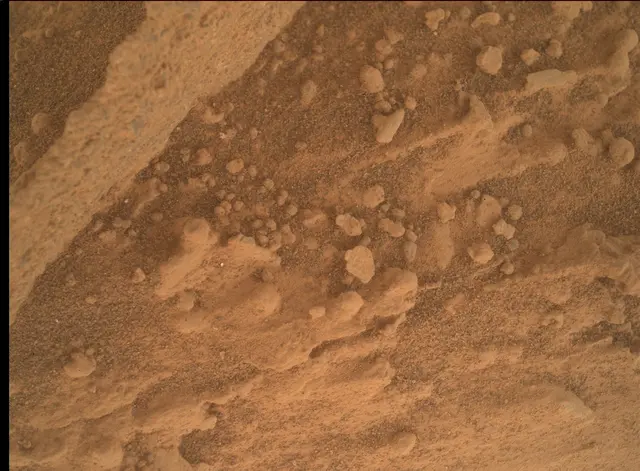 Sol 3530: Mars Hand Lens Imager (MAHLI)