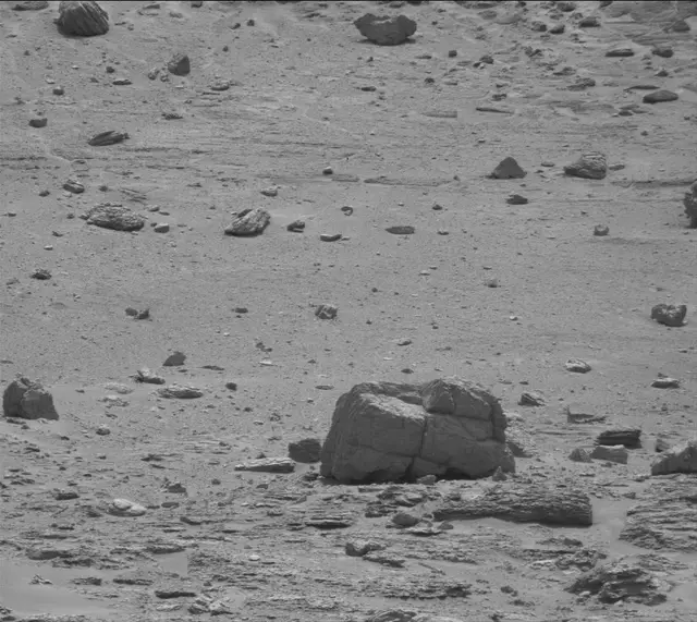 Sol 3532: Mast Camera (Mastcam)