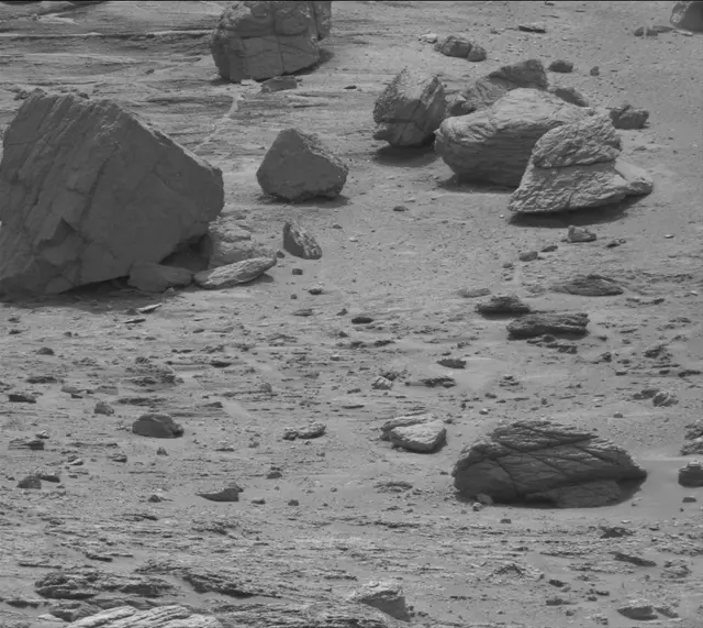 Sol 3532: Mast Camera (Mastcam)