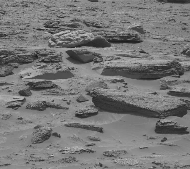 Sol 3532: Mast Camera (Mastcam)