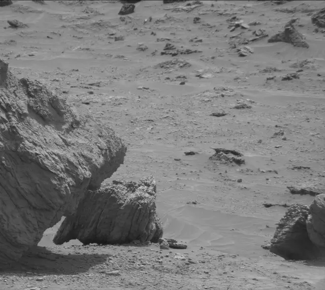 Sol 3532: Mast Camera (Mastcam)