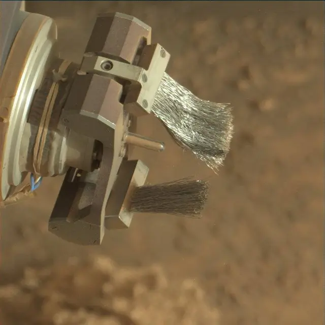 Sol 3532: Mast Camera (Mastcam)