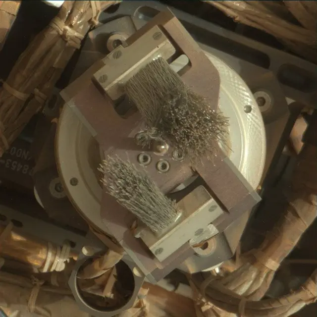 Sol 3532: Mast Camera (Mastcam)