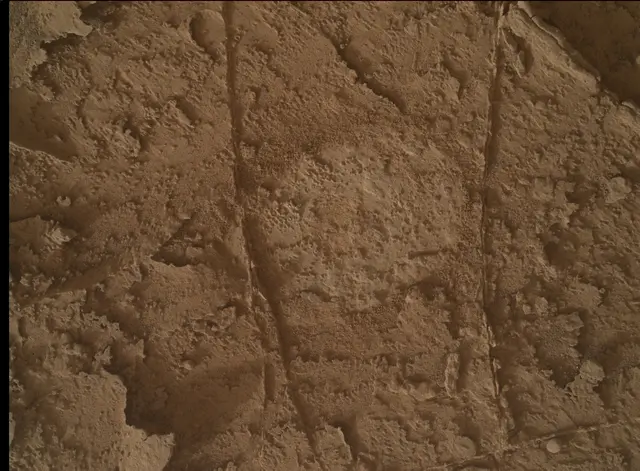 Sol 3532: Mars Hand Lens Imager (MAHLI)