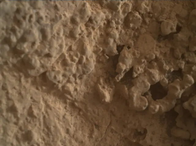 Sol 3532: Mars Hand Lens Imager (MAHLI)