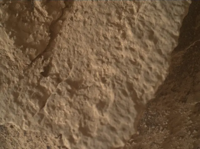 Sol 3532: Mars Hand Lens Imager (MAHLI)