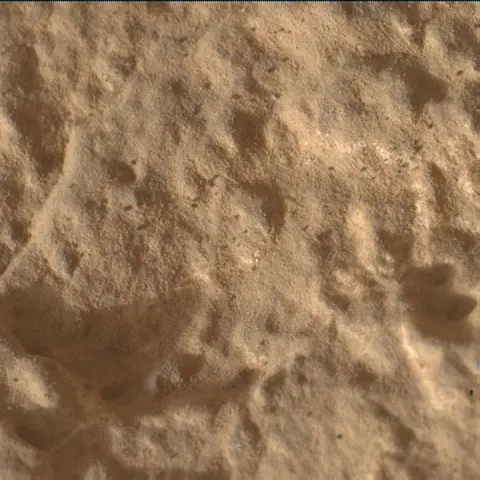 Sol 3532: Mars Hand Lens Imager (MAHLI)