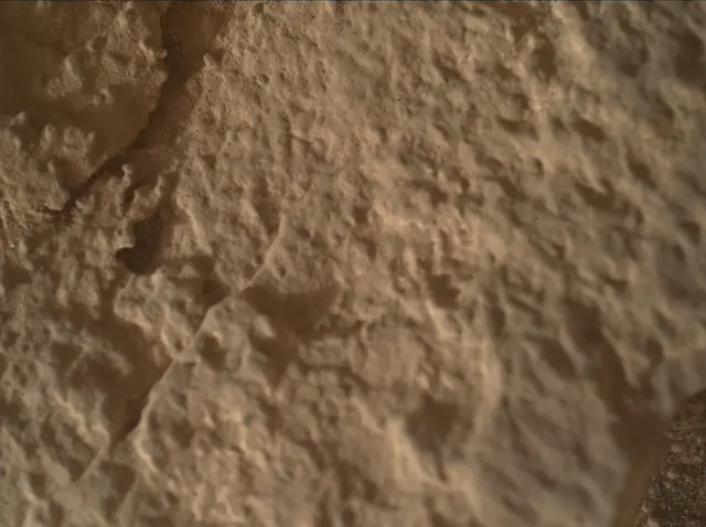 Sol 3532: Mars Hand Lens Imager (MAHLI)