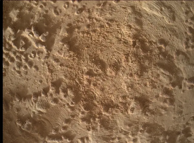Sol 3532: Mars Hand Lens Imager (MAHLI)