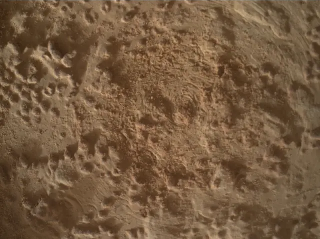 Sol 3532: Mars Hand Lens Imager (MAHLI)