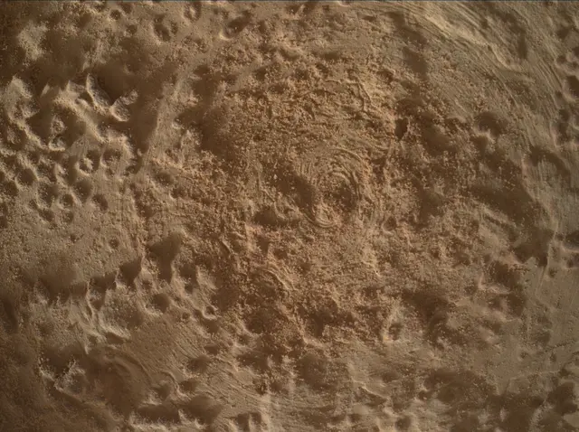 Sol 3532: Mars Hand Lens Imager (MAHLI)