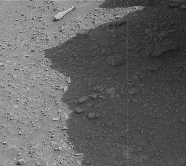 Sol 3533: Mast Camera (Mastcam)