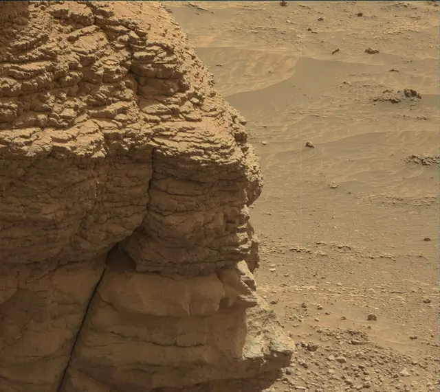 Sol 3533: Mast Camera (Mastcam)