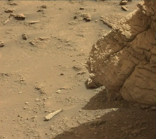 Sol 3533: Mast Camera (Mastcam)
