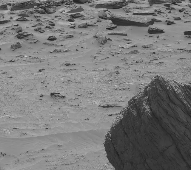 Sol 3533: Mast Camera (Mastcam)