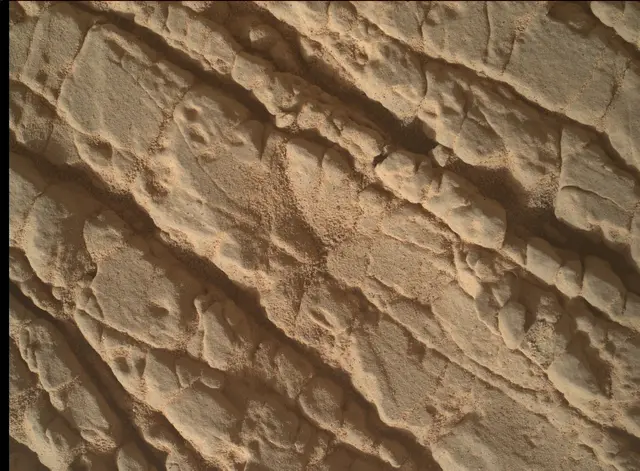 Sol 3534: Mars Hand Lens Imager (MAHLI)