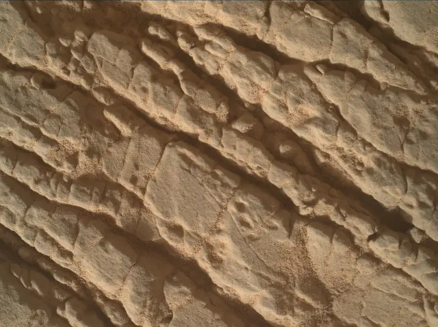 Sol 3534: Mars Hand Lens Imager (MAHLI)