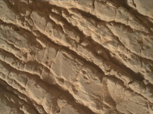 Sol 3534: Mars Hand Lens Imager (MAHLI)