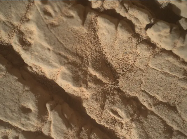 Sol 3534: Mars Hand Lens Imager (MAHLI)