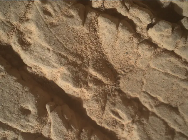 Sol 3534: Mars Hand Lens Imager (MAHLI)