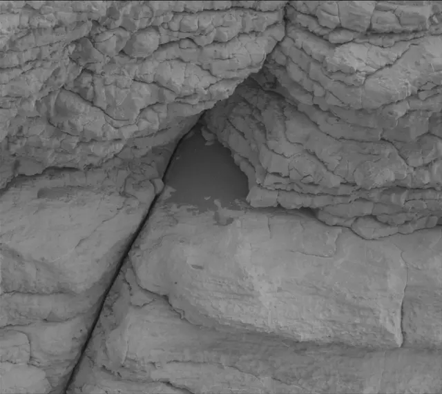 Sol 3536: Mast Camera (Mastcam)