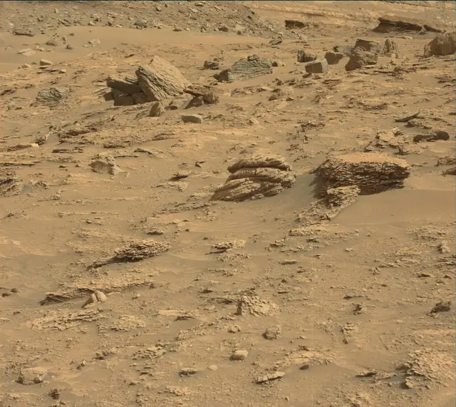 Sol 3537: Mast Camera (Mastcam)