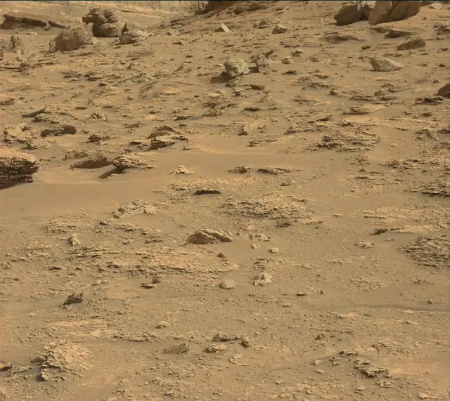 Sol 3537: Mast Camera (Mastcam)