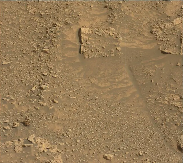 Sol 3537: Mast Camera (Mastcam)