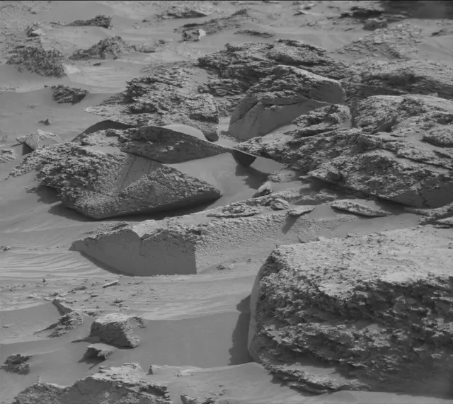 Sol 3537: Mast Camera (Mastcam)