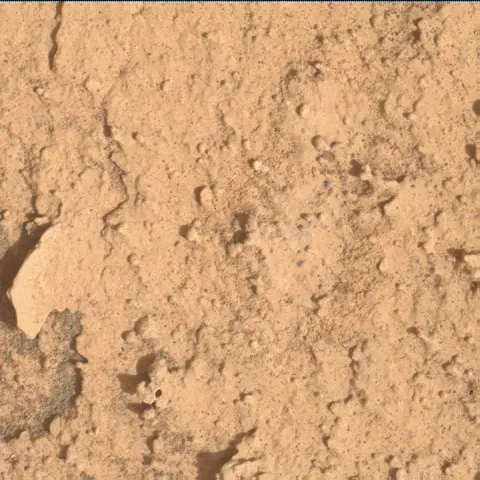 Sol 3537: Mars Hand Lens Imager (MAHLI)