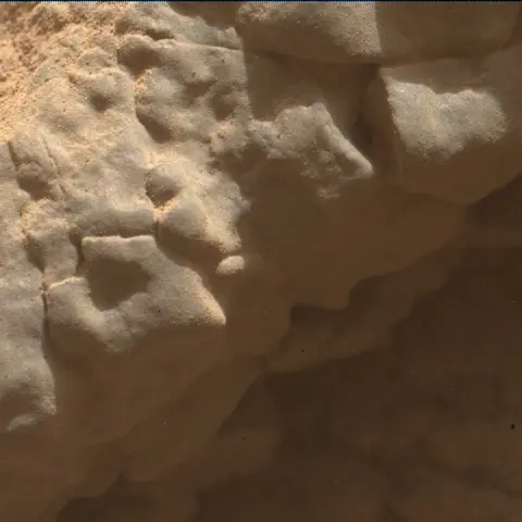 Sol 3539: Mars Hand Lens Imager (MAHLI)