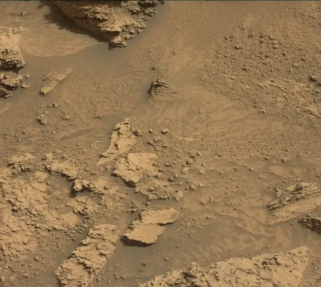 Sol 3540: Mast Camera (Mastcam)
