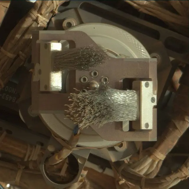 Sol 3541: Mast Camera (Mastcam)