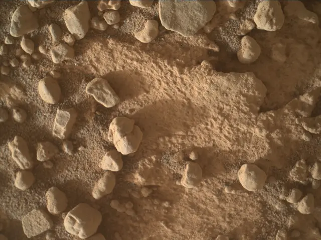 Sol 3541: Mars Hand Lens Imager (MAHLI)