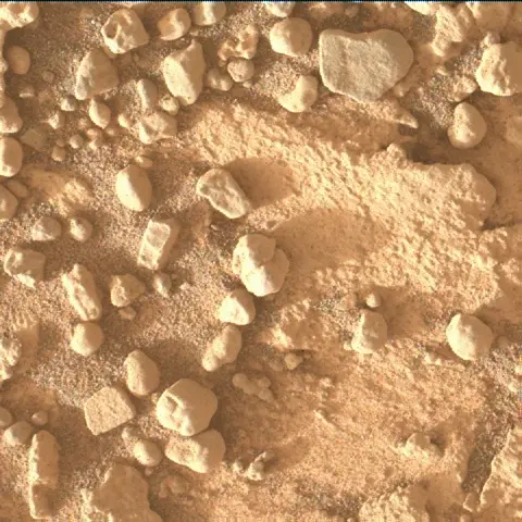 Sol 3541: Mars Hand Lens Imager (MAHLI)