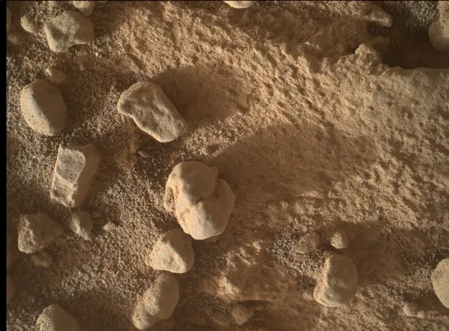 Sol 3541: Mars Hand Lens Imager (MAHLI)